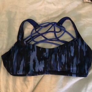 Lululemon sports bra